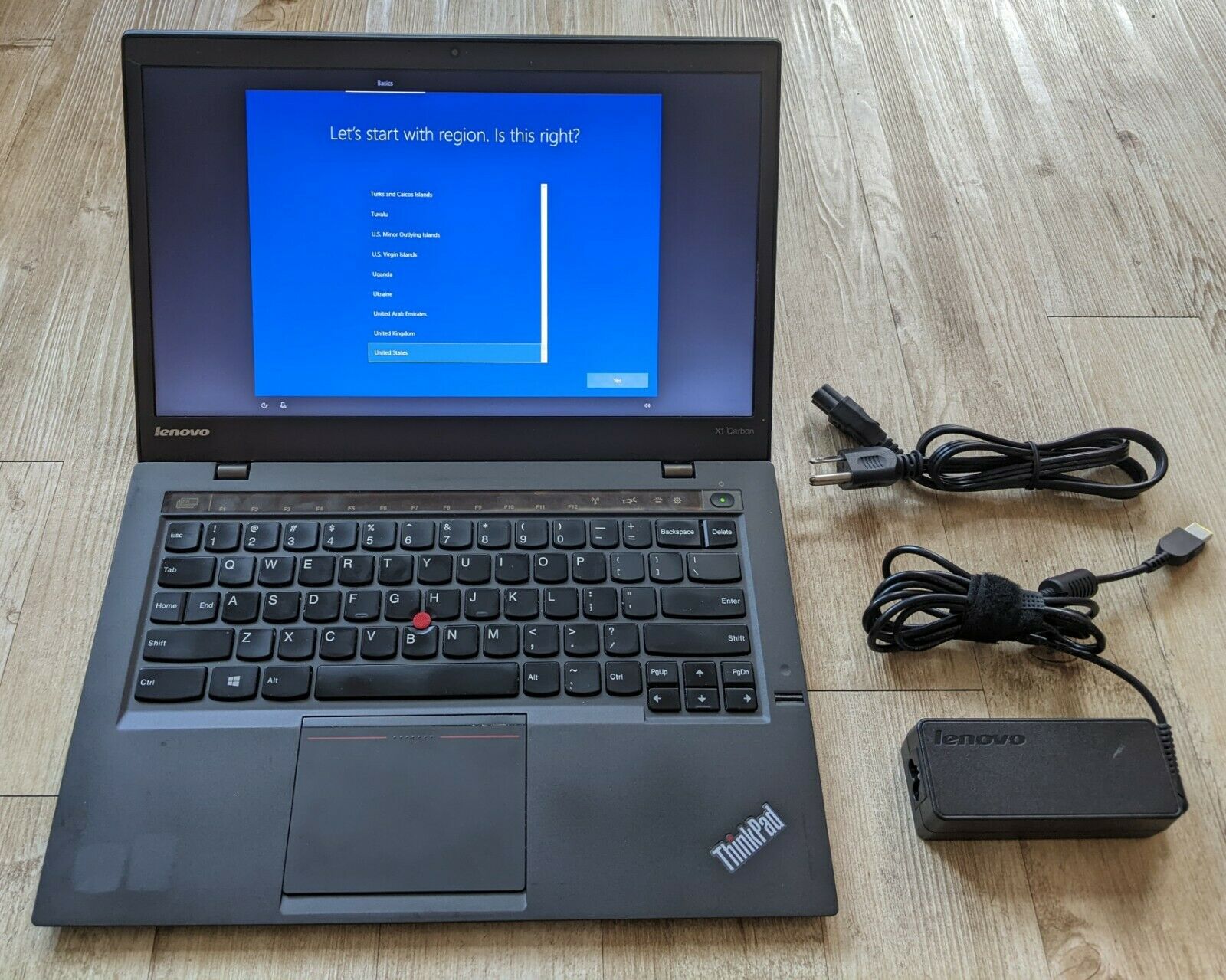 Lenovo X1 Carbon Intel i5-4300U 2.50GHz processor, with 8GB of RAM 
